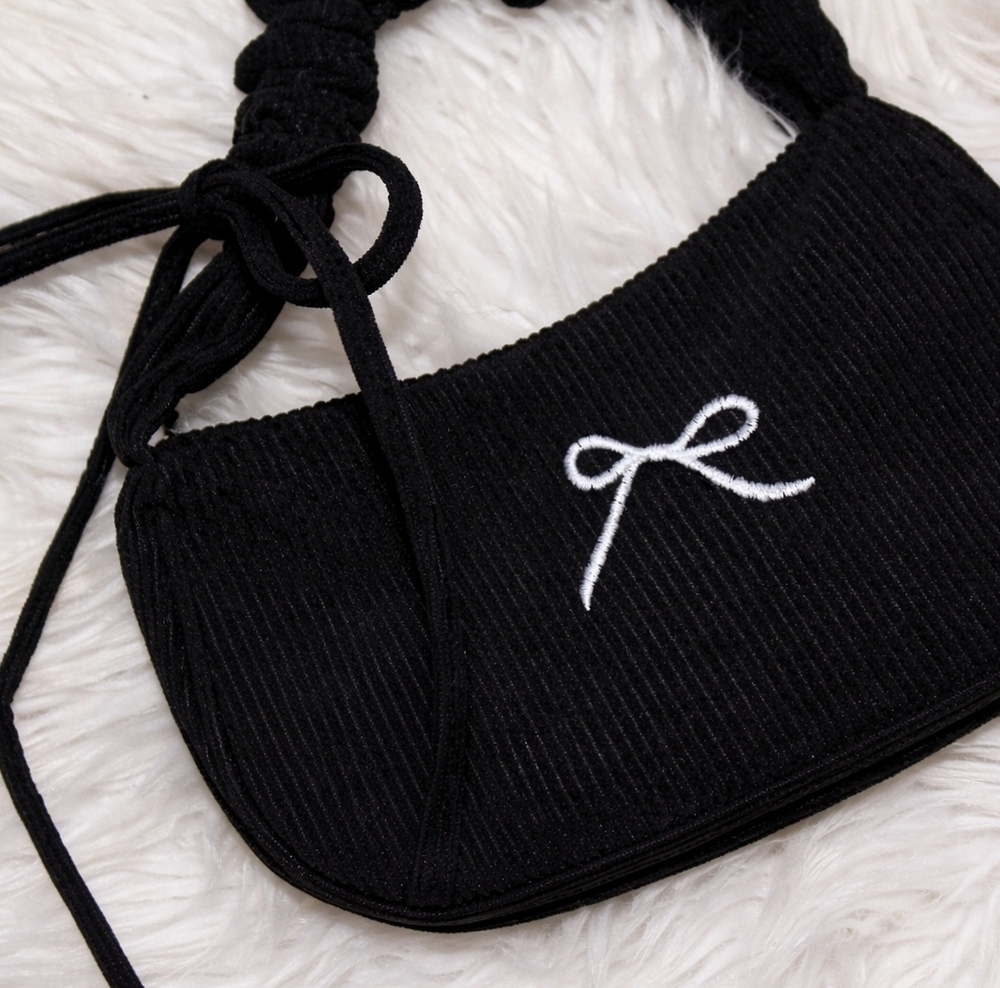 The Sweet Intentions Mini Scrunch Bag - Midnight Energy - Picture 2 of 6